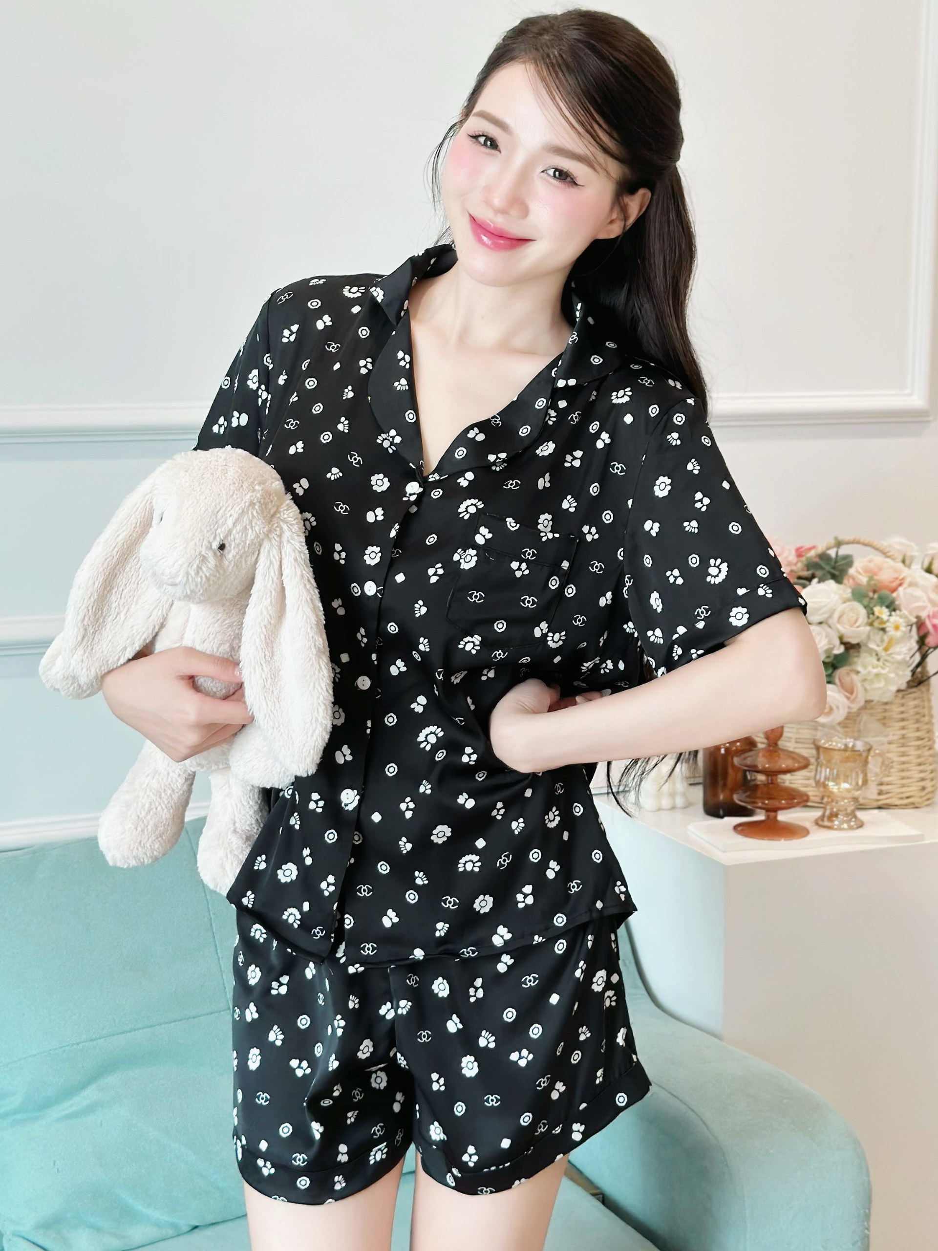 Bộ Đồ Ngủ Pijama Lụa Nữ Zen Me Chất Latin Cộc Đùi Mềm Mát Họa Tiết Nổi Bật PJC0324